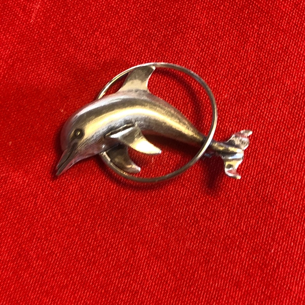 Vintage Sterling Silver Brooch